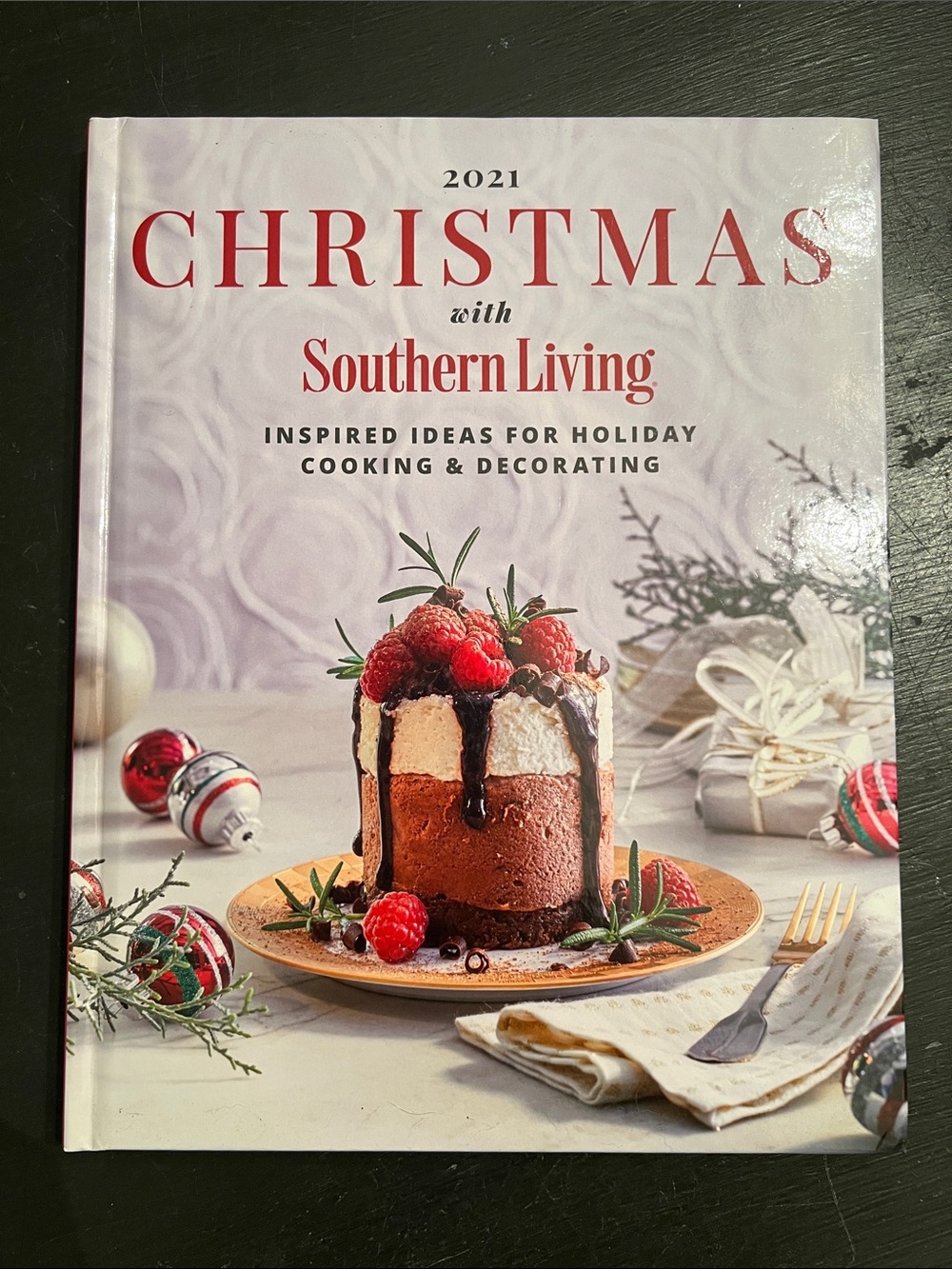 2021 Southern Living Christmas Cookbook & Inspired Ideas for Holiday Decorating
